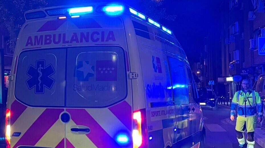 Accidente en Pinto: cuatro jóvenes heridos, uno de ellos en estado muy grave, tras caer un coche por un terraplén e incendiarse en la M-506